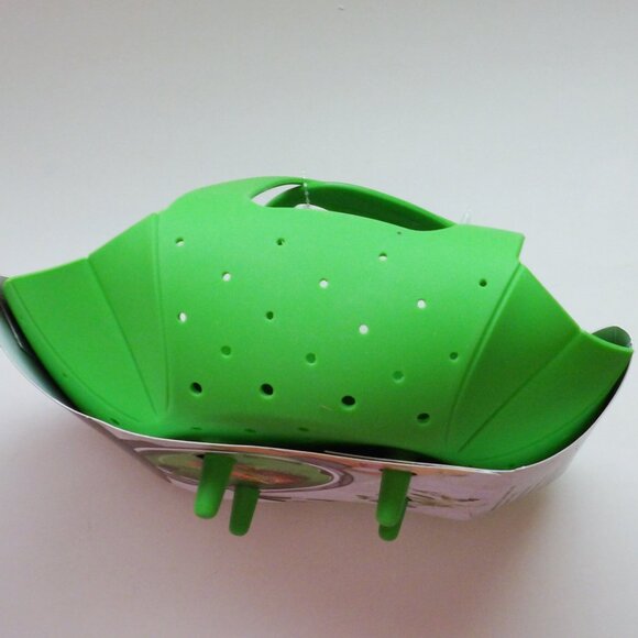 OXO Soft Works Silicone Pressure Cooker or Standard Pot Steamer Accessory NWT - Picture 11 of 12